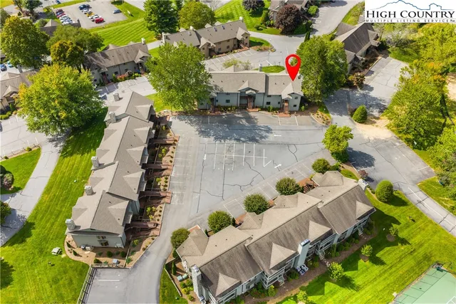 $675,000 | 264 Evergreen Drive, Unit 6, Blowing Rock, NC 28605