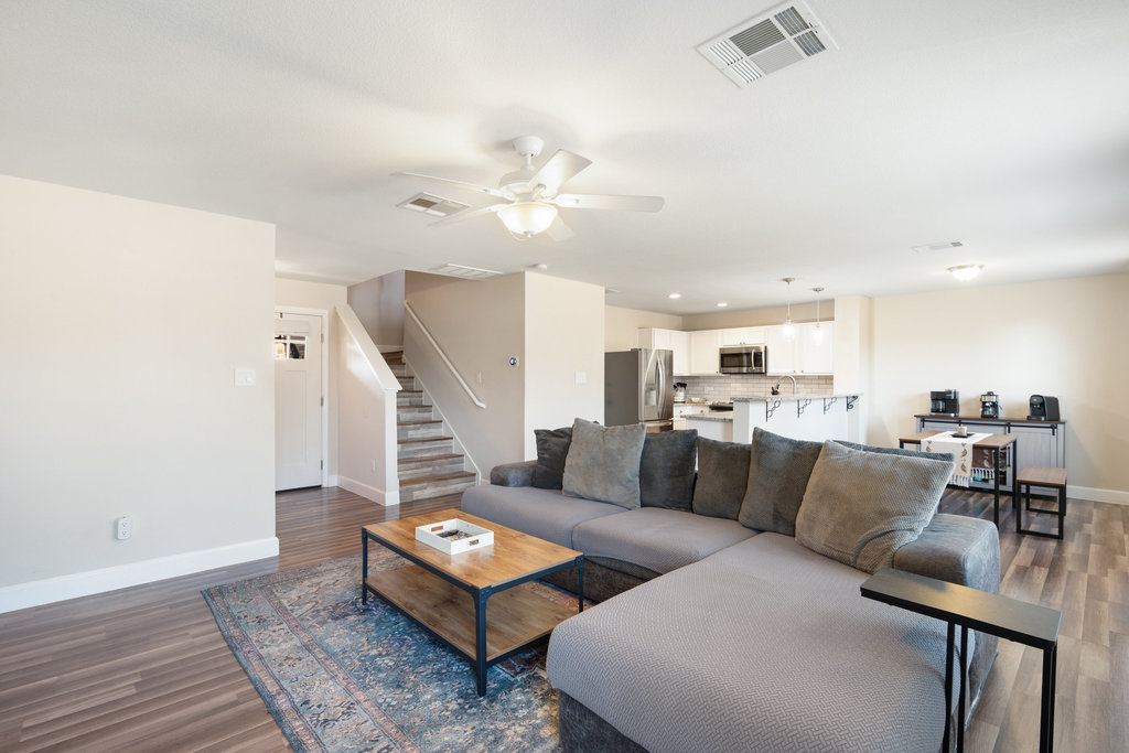 13016 Wedding Drive Manor, TX 78653 - Photo 4 of 30