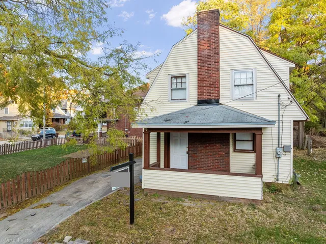 $94,900 | 233 Oakwood Avenue, Rockford, IL 61101