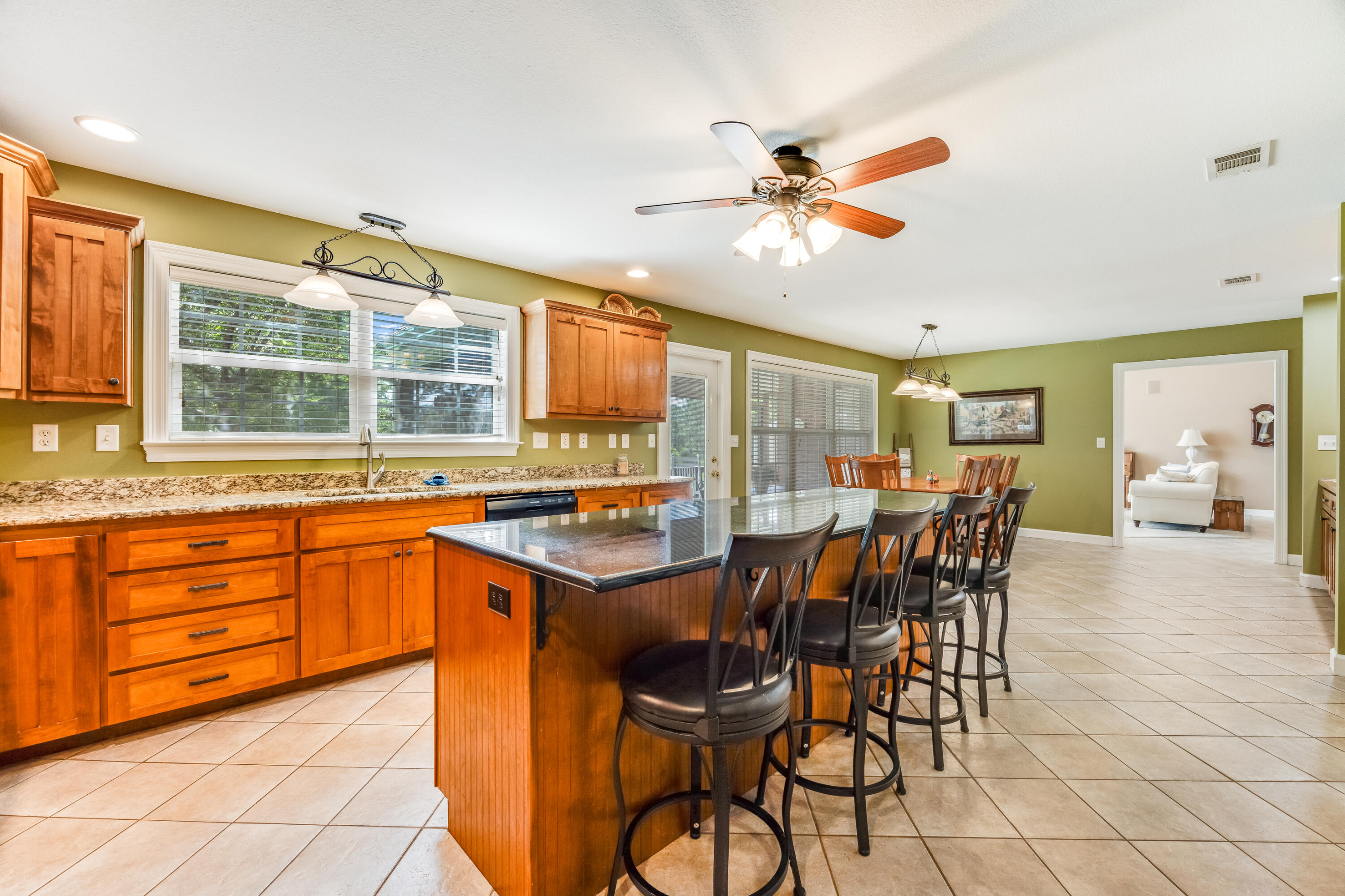 5921 Oak Hill Road Crestview, FL 32536 - Photo 14 of 58 Kitchen