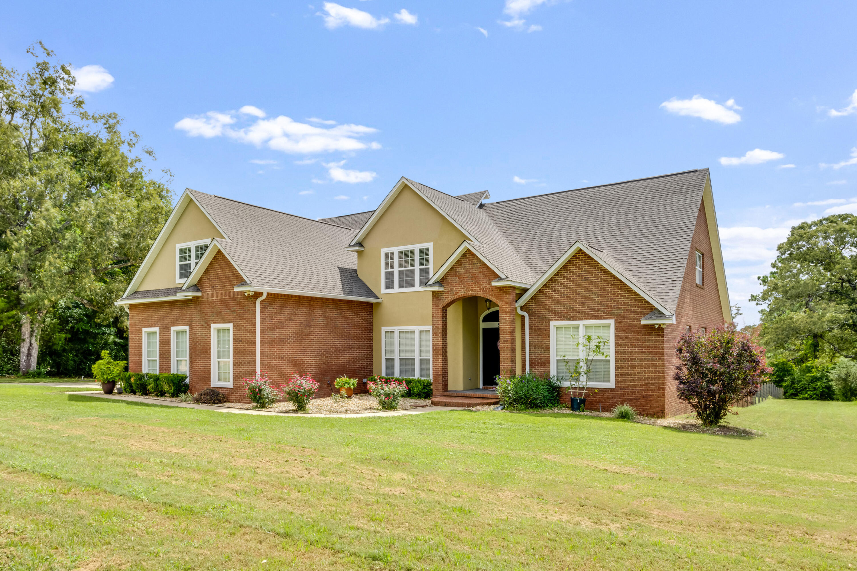 5921 Oak Hill Road Crestview, FL 32536 - Photo 4 of 58 Right Elevation