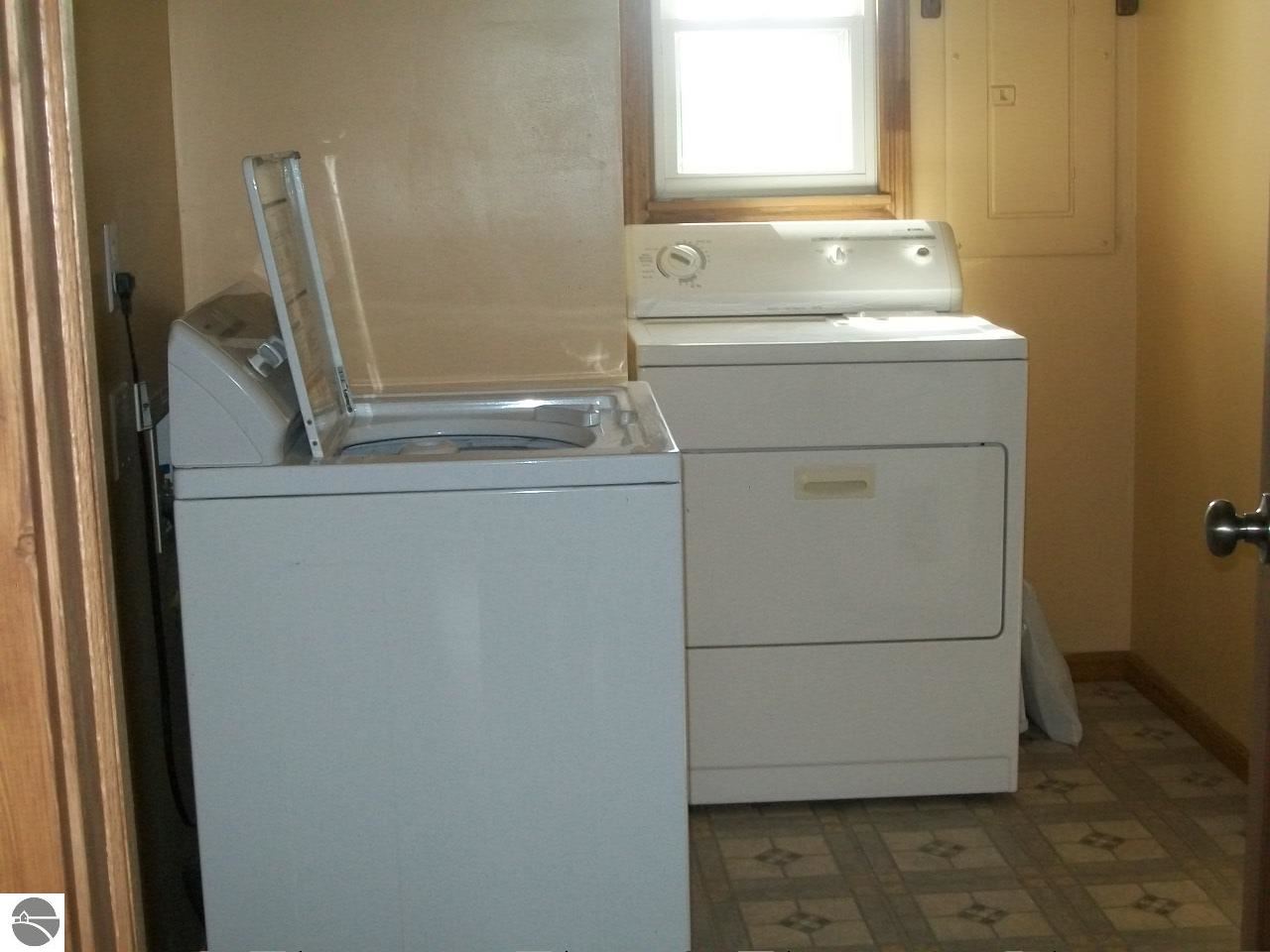 1185 South Luce Road Ithaca, MI 48847 - Photo 11 of 33 1789794-10.JPG