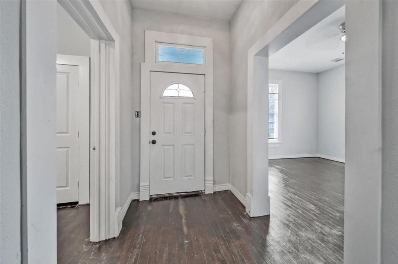 2205 Sumpter Street Houston, TX 77026 - Photo 7 of 7