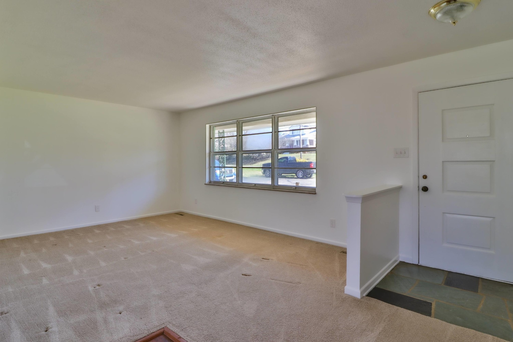 2701 Byington Beaver Ridge Road Knoxville, TN 37931 - Photo 6 of 29 an empty room with windows