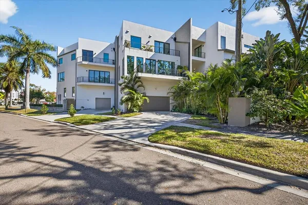 $12,750 | 94 West Davis Boulevard, Tampa, FL 33606