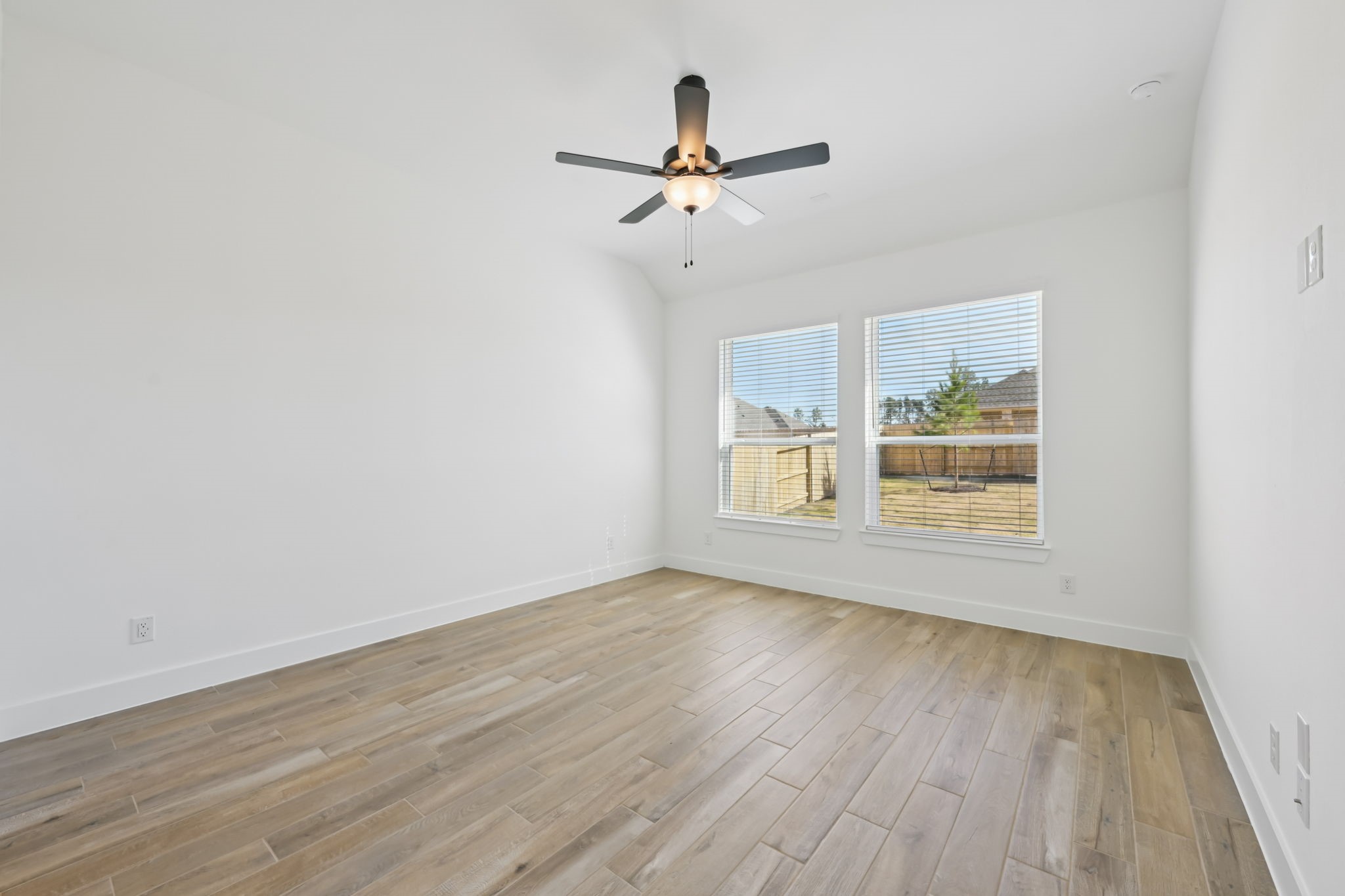 12818 Meadow Wind Way Conroe, TX 77302 - Photo 14 of 41