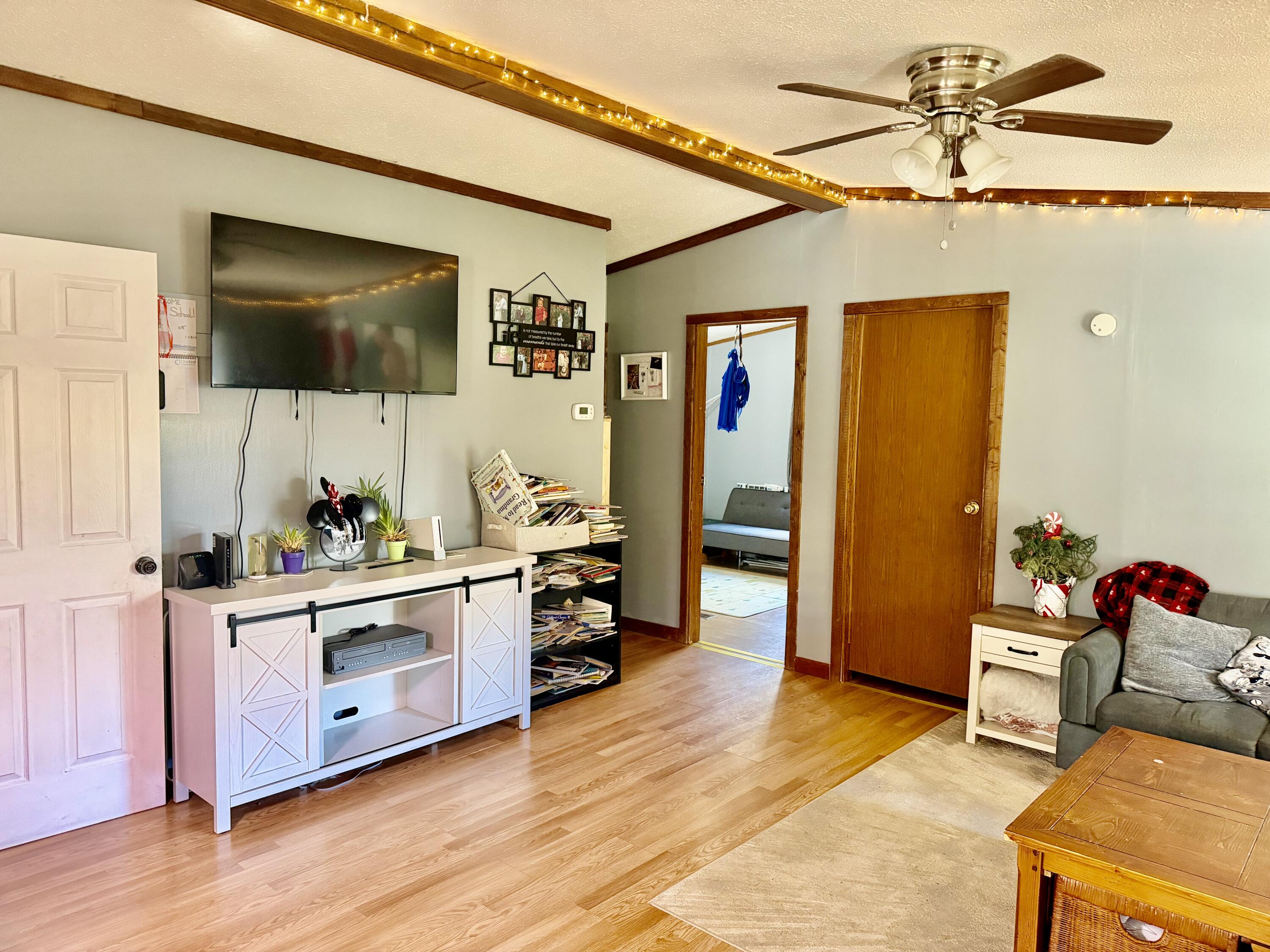 969 Mountain Vista Road Farner, TN 37333 - Photo 5 of 24 IMG_0040