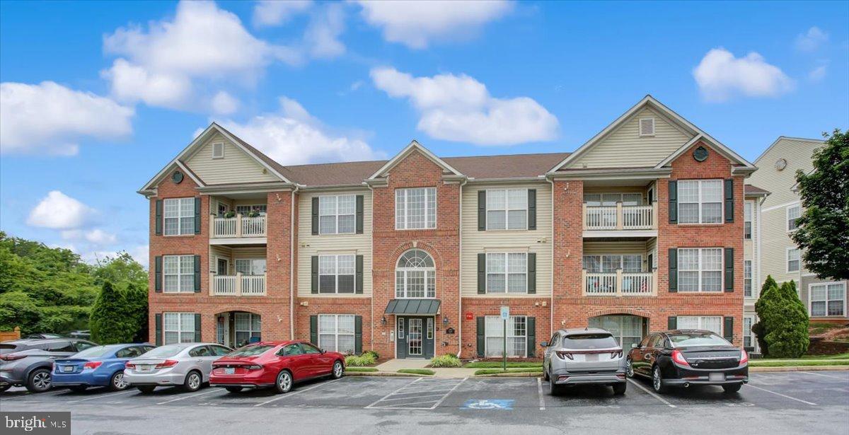 2501 Coleridge Drive, Unit 2D Frederick, MD 21702 - Photo 2 of 30 Assigned parking