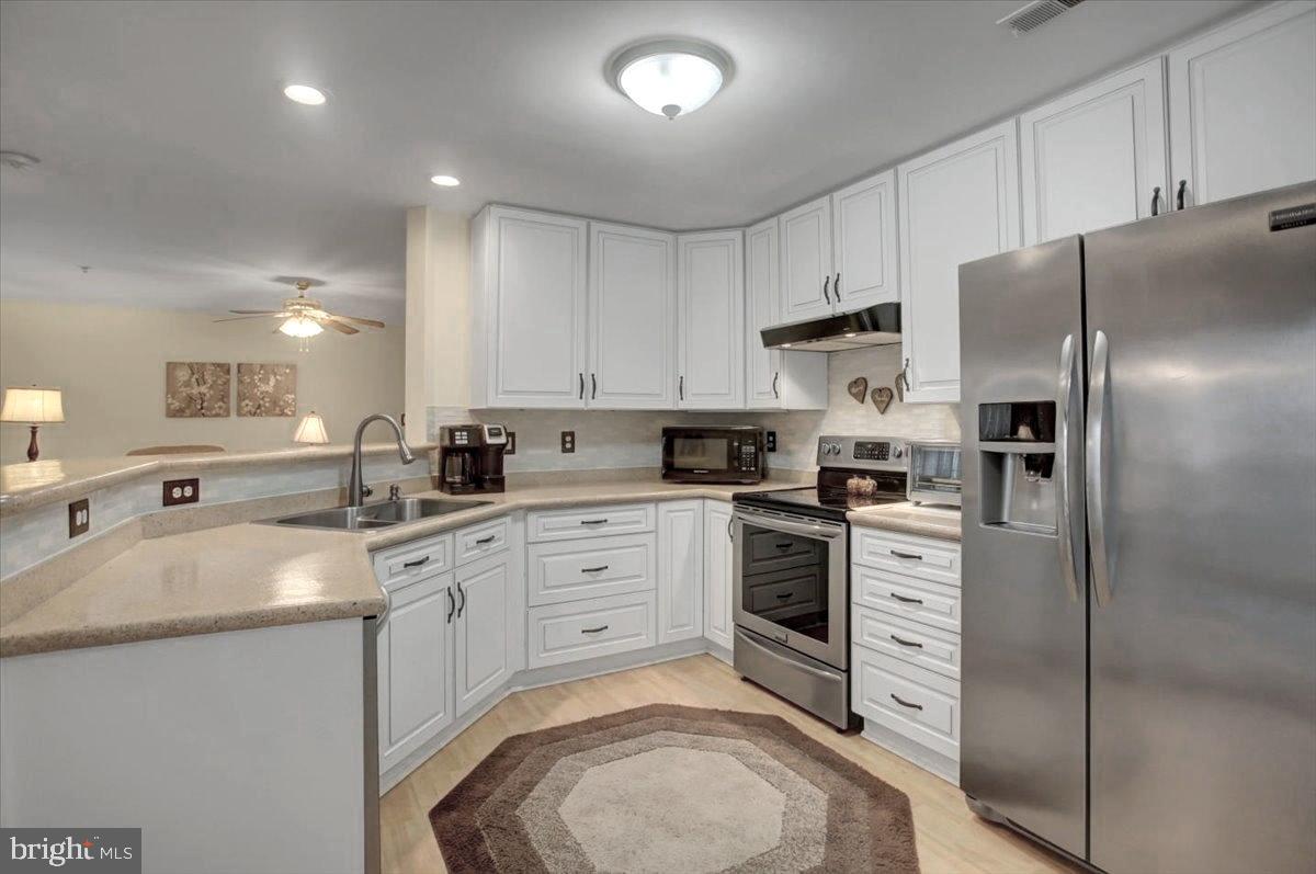 2501 Coleridge Drive, Unit 2D Frederick, MD 21702 - Photo 23 of 30 Replaced Stainless Appliances