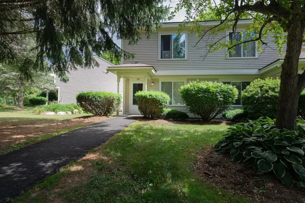$250,000 | 108 Morningside Cmns, Brattleboro, VT 05301