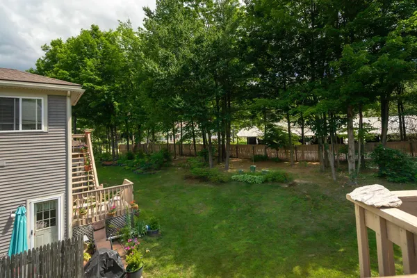 $250,000 | 108 Morningside Cmns, Brattleboro, VT 05301