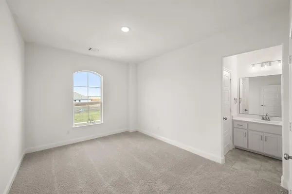 $569,999 | 764 Texas Thistle Road, Waxahachie, TX 75165