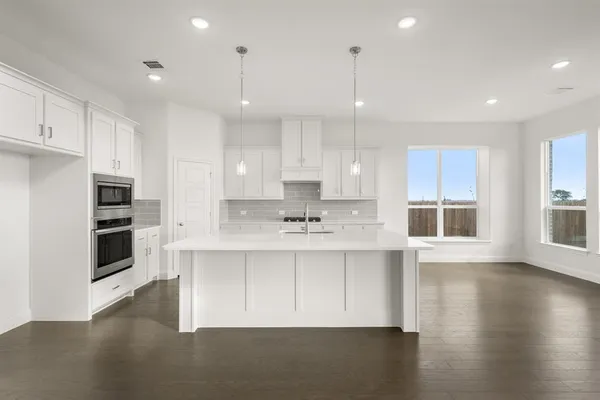 $569,999 | 764 Texas Thistle Road, Waxahachie, TX 75165