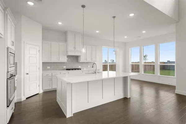 $569,999 | 764 Texas Thistle Road, Waxahachie, TX 75165