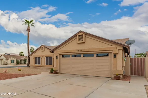 $490,000 | 4537 East Towne Lane, Gilbert, AZ 85234