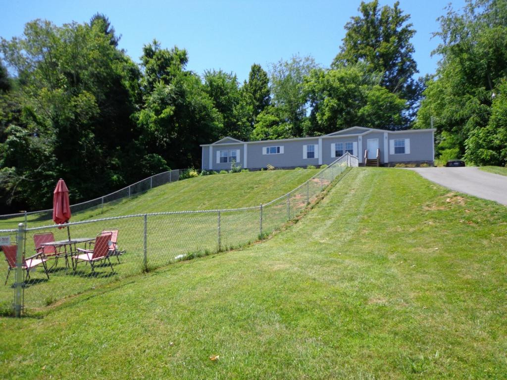 1952 Dave Buck Road Johnson City, TN 37601 - Photo 7 of 14 Photo 8