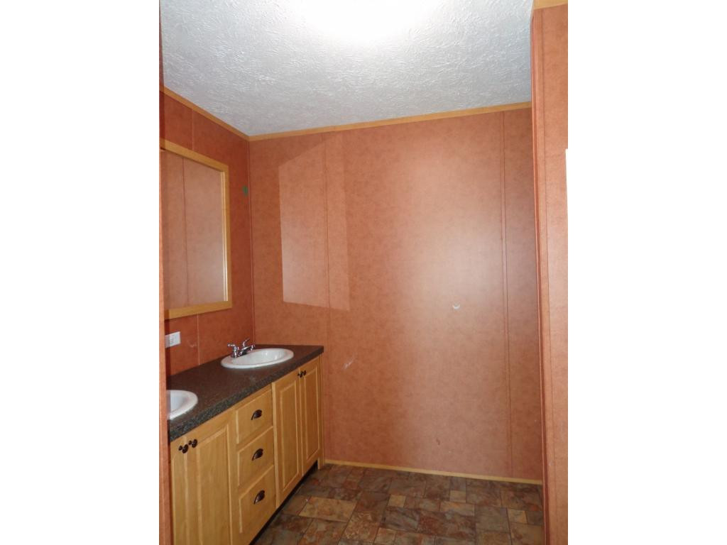 1952 Dave Buck Road Johnson City, TN 37601 - Photo 8 of 14 Photo 9