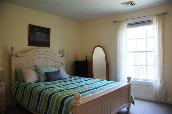 297 Edgemere Road Lynnfield, MA 01940 - Photo 14 of 18 Gallery Image 14