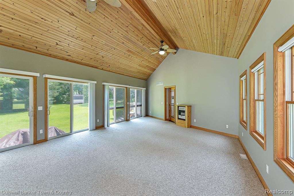 1550 Dutcher Road Howell, MI 48843 - Photo 32 of 77