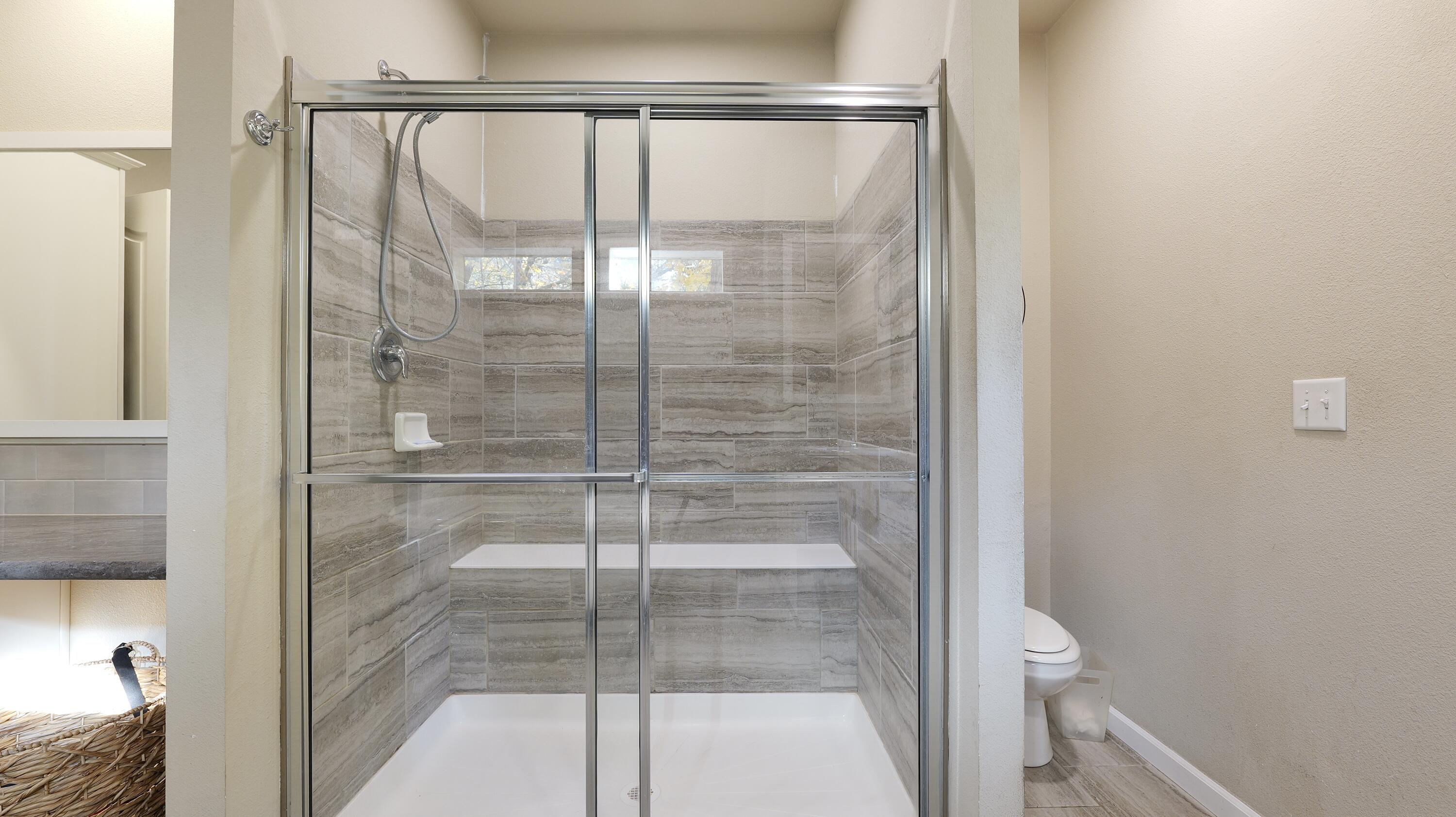 52 Dodes Creek Road Trail, OR 97541 - Photo 47 of 110 Primary Bathroom
