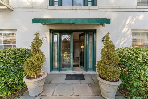 $275,000 | 11 Brooklands, Unit GI, Bronxville, NY 10708