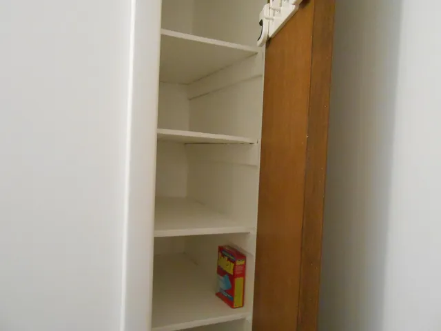 $264,900 | 6330 Lincoln Avenue, Unit 2A, Morton Grove, IL 60053