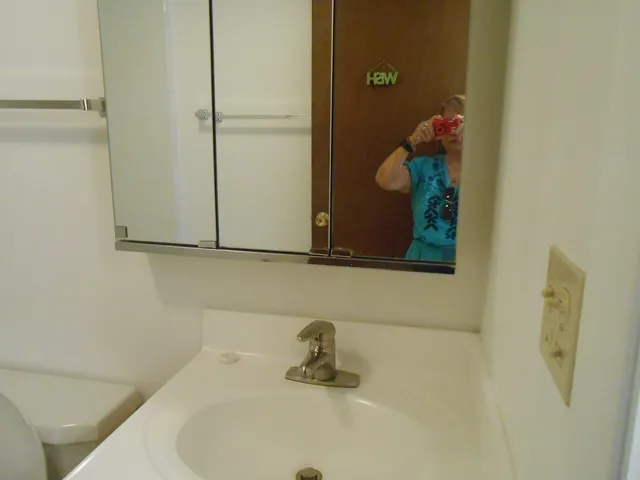 $264,900 | 6330 Lincoln Avenue, Unit 2A, Morton Grove, IL 60053