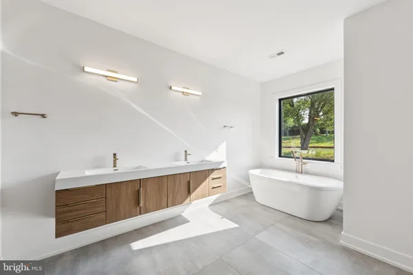 $1,995,000 | 736 Northbrook Road, Unit L3, Kennett Square, PA 19348
