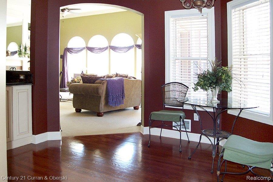 27405 King Road Romulus, MI 48174 - Photo 11 of 25 Great open layout
