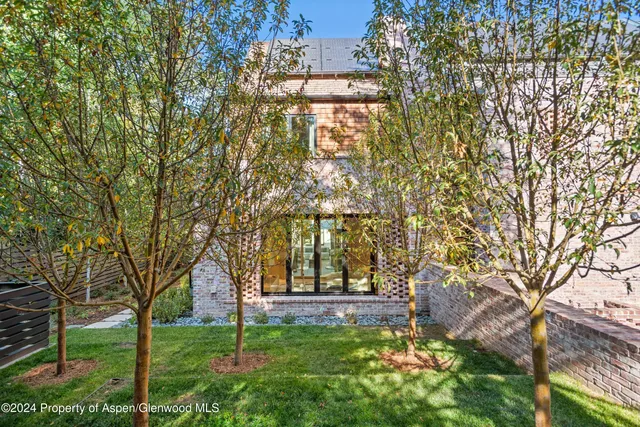 $45,000,000 | 931 Gibson Avenue, Aspen, CO 81611