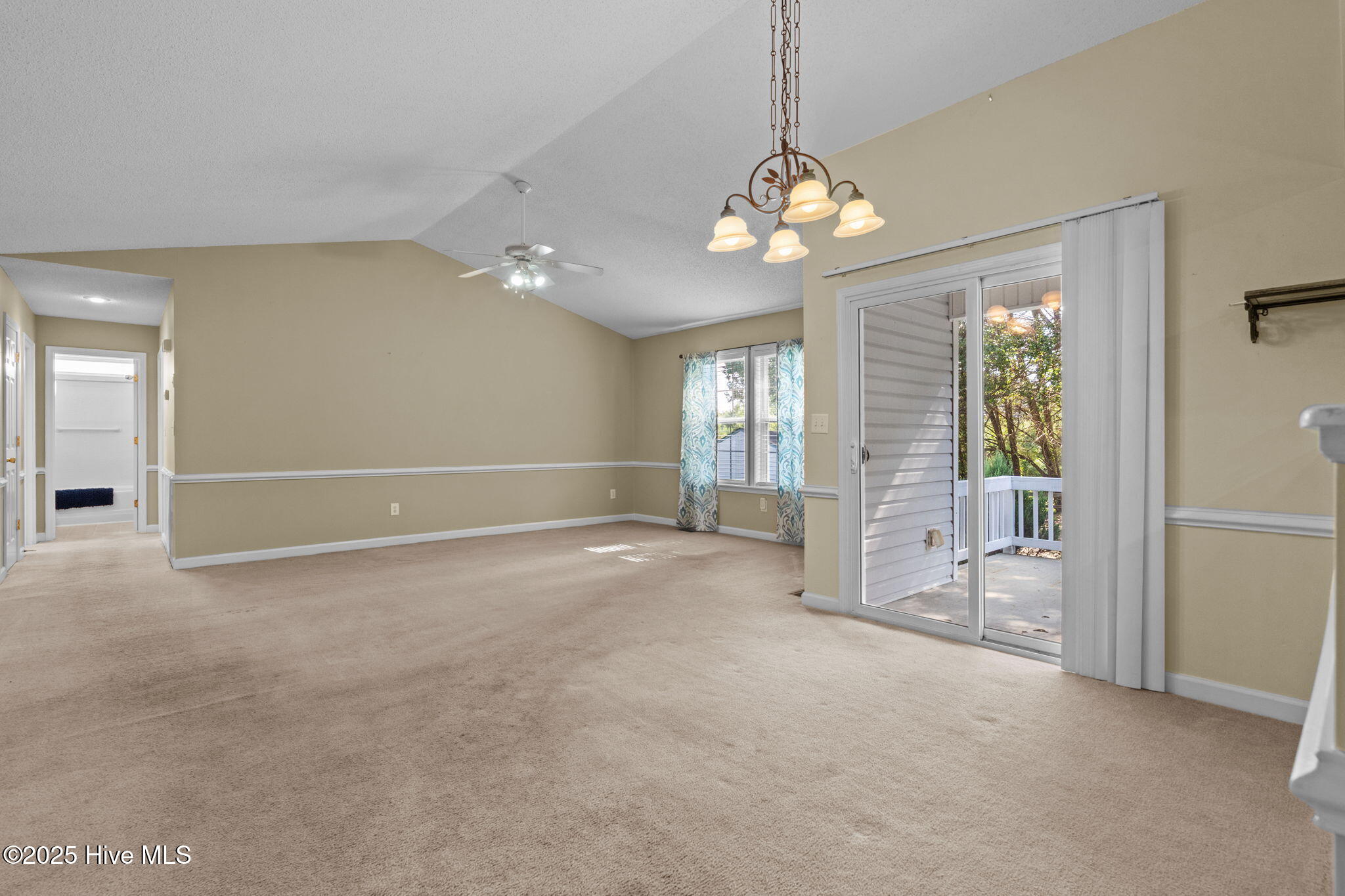 232 Farmstead Court Rockingham, NC 28379 - Photo 5 of 28 12-web-or-mls-DSC05845