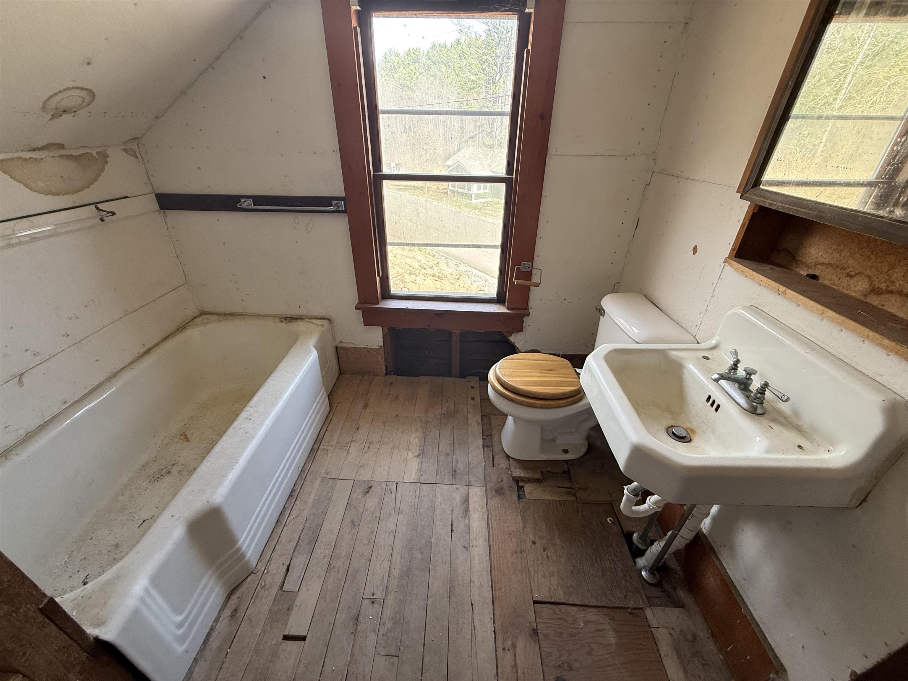 284 Kirk Meadow Road Springfield, VT 05156 - Photo 13 of 17