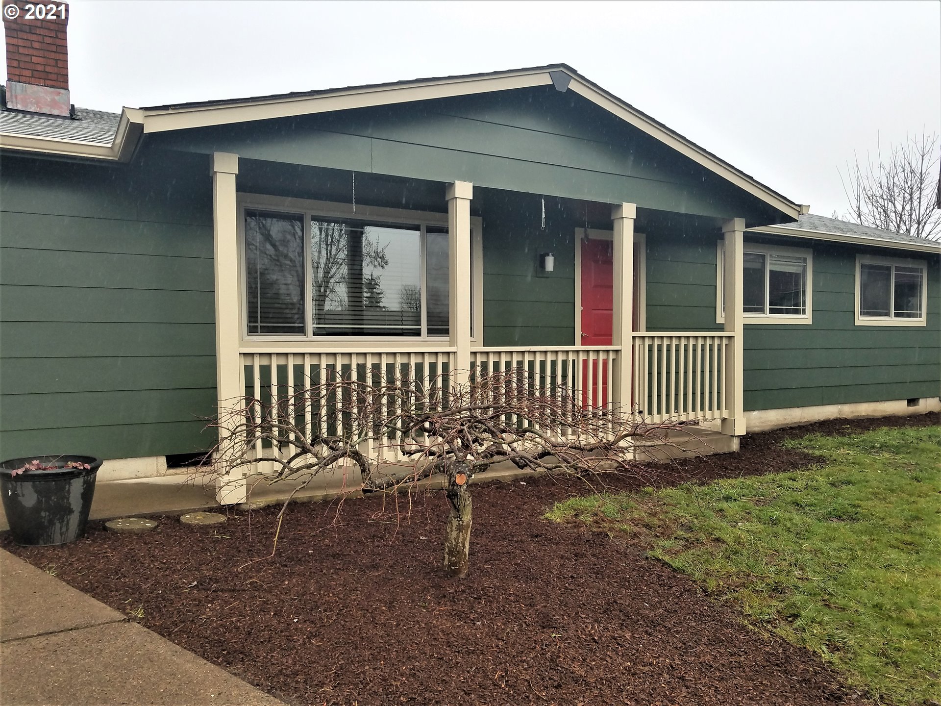 249 South 35th Street Springfield, OR 97478 - Photo 2 of 23