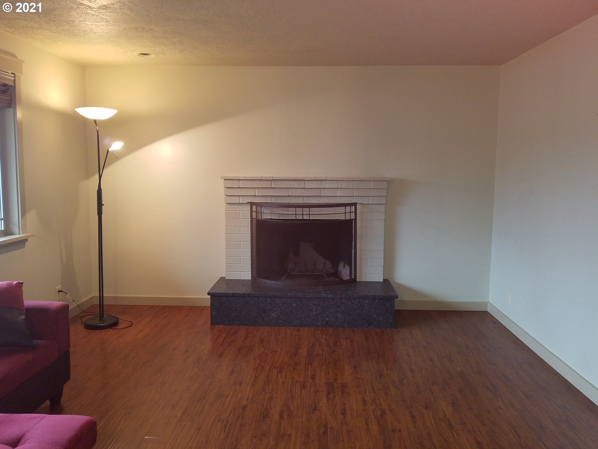 249 South 35th Street Springfield, OR 97478 - Photo 3 of 23