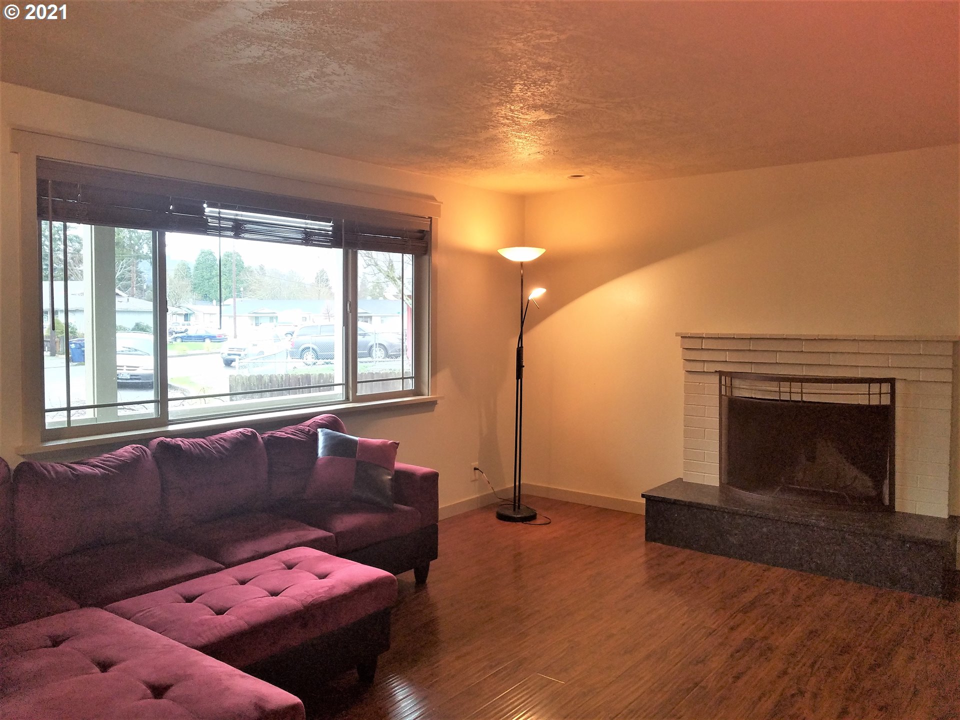 249 South 35th Street Springfield, OR 97478 - Photo 4 of 23