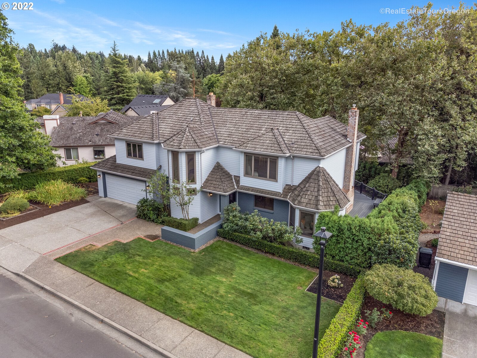 6806 Southwest Windemere Loop Portland, OR 97225 - Photo 22 of 30 Gallery Image 22