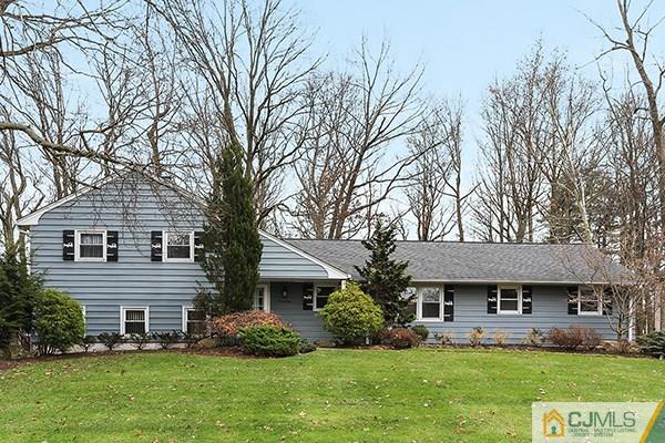 29 Nottingham Road Edison, NJ 08820 - Photo 1 of 18 front view of a house with a yard