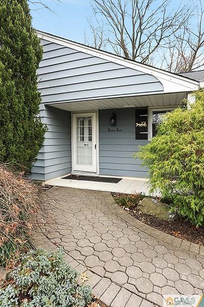 29 Nottingham Road Edison, NJ 08820 - Photo 14 of 18 a front view of a house