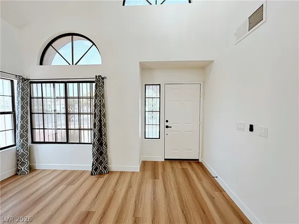 $2,590 | 7040 Encore Way, Las Vegas, NV 89119