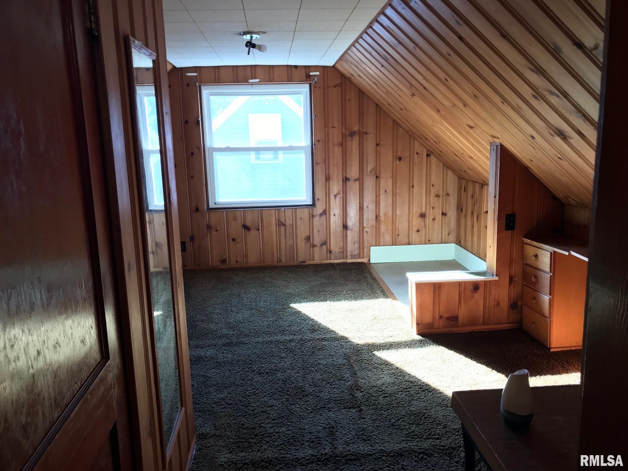 2012 East Hood Street Springfield, IL 62703 - Photo 17 of 30