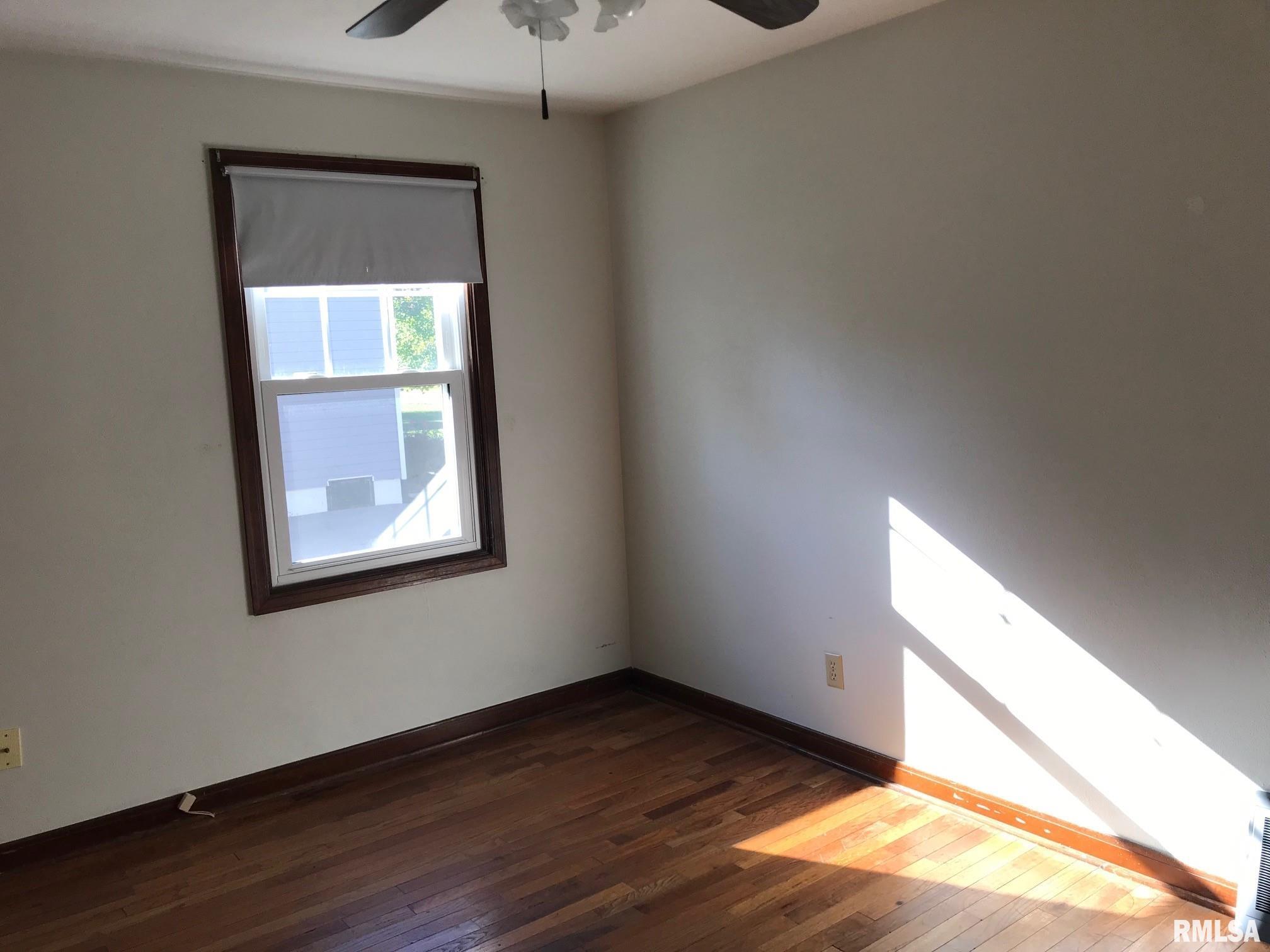 2012 East Hood Street Springfield, IL 62703 - Photo 10 of 30