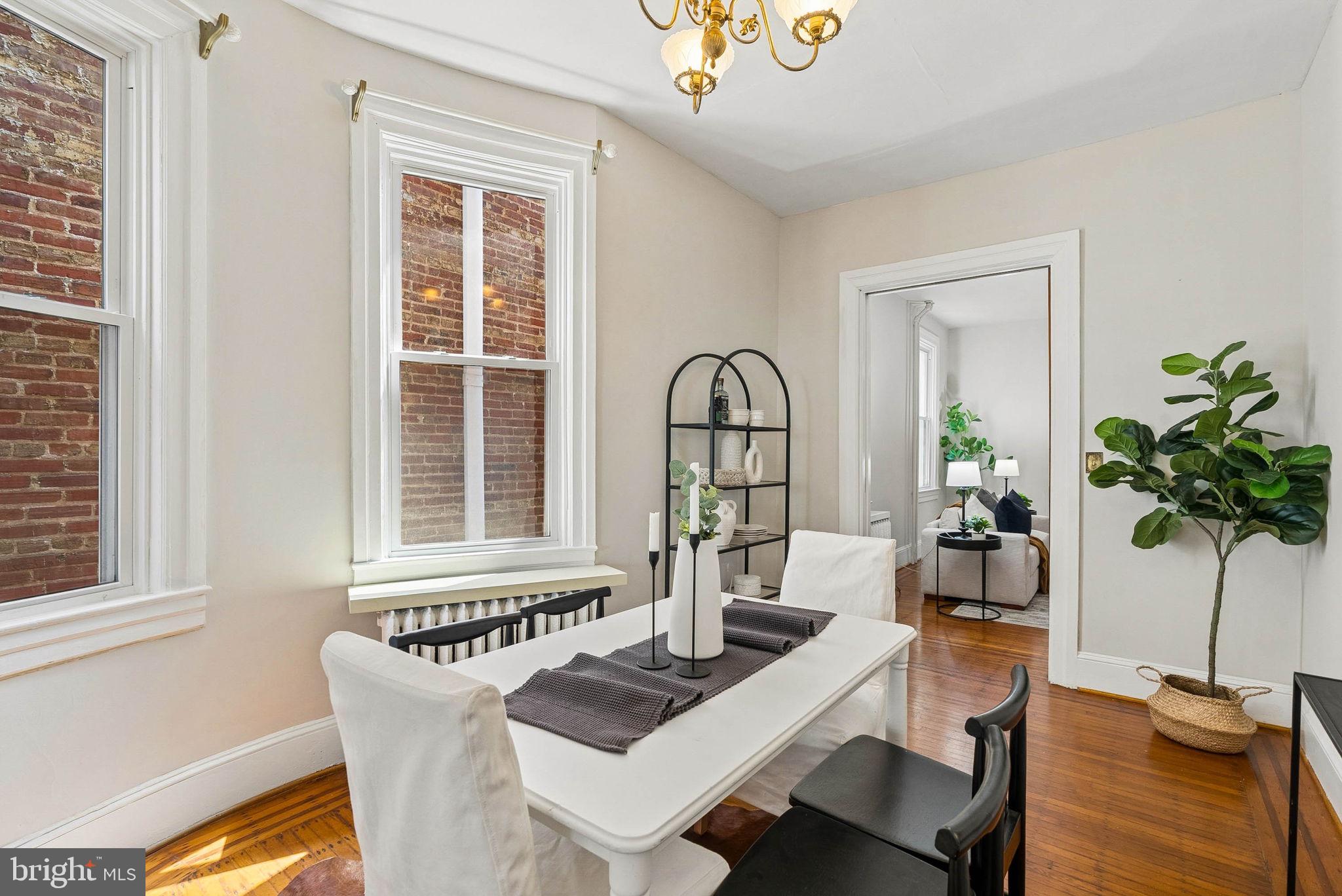 4018 Roland Avenue Baltimore, MD 21211 - Photo 6 of 42