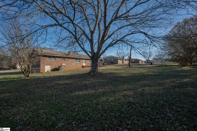 $225,000 | 221 Greenland Road, Anderson, SC 29626