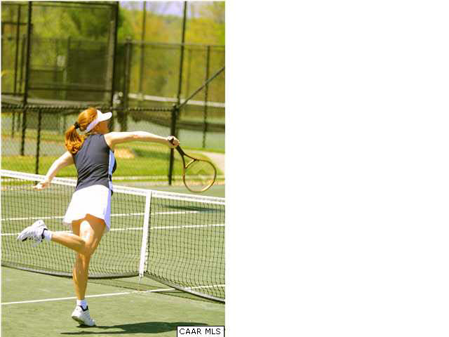 3072 Darby Road, Unit P2A 31 Keswick, VA 22947 - Photo 36 of 40 If clay is more your thing than grass (likely the case unless you're Federer or Borg), Glenmore boasts 9 state-of-the-art HAR-TRU clay hydrocourts & 4 hard surface Deco-Turf courts and a top-notch professional staff.