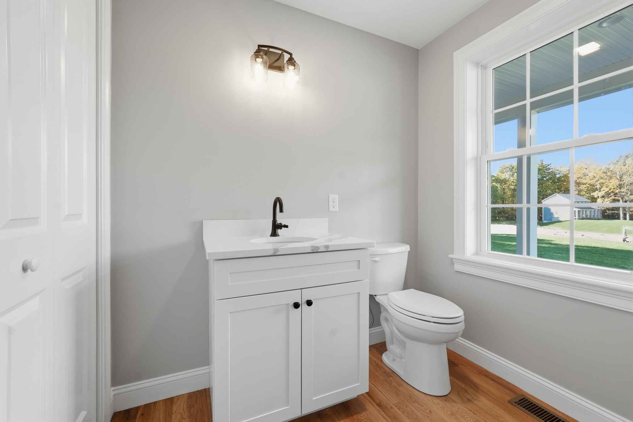 126 Townsend Harbor Road Lunenburg, MA 01462 - Photo 16 of 40 Gallery Image 16