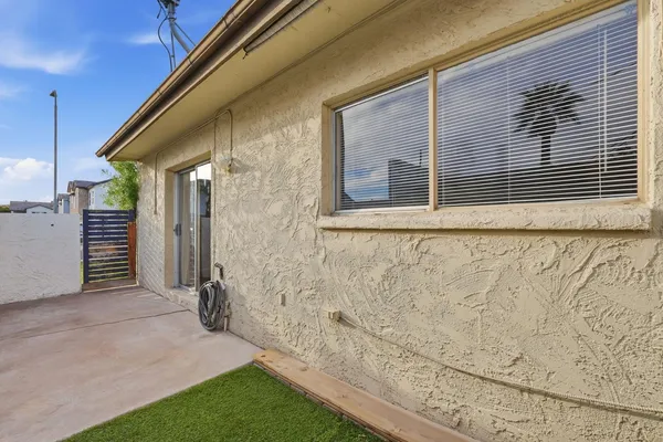 $1,700 | 3039 North 38th Street, Unit 1, Phoenix, AZ 85018