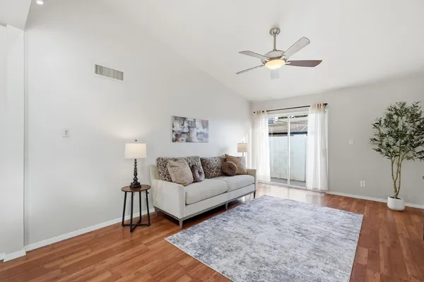 $1,700 | 3039 North 38th Street, Unit 1, Phoenix, AZ 85018