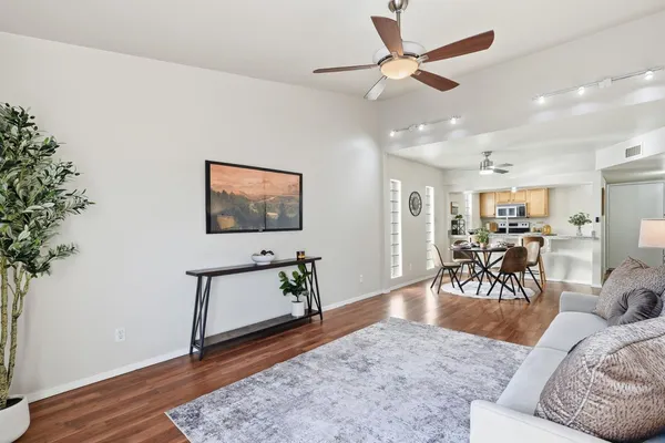 $1,700 | 3039 North 38th Street, Unit 1, Phoenix, AZ 85018