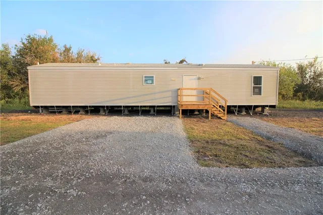 $1,400 | 32782 Highway 11, Buras, LA 70041