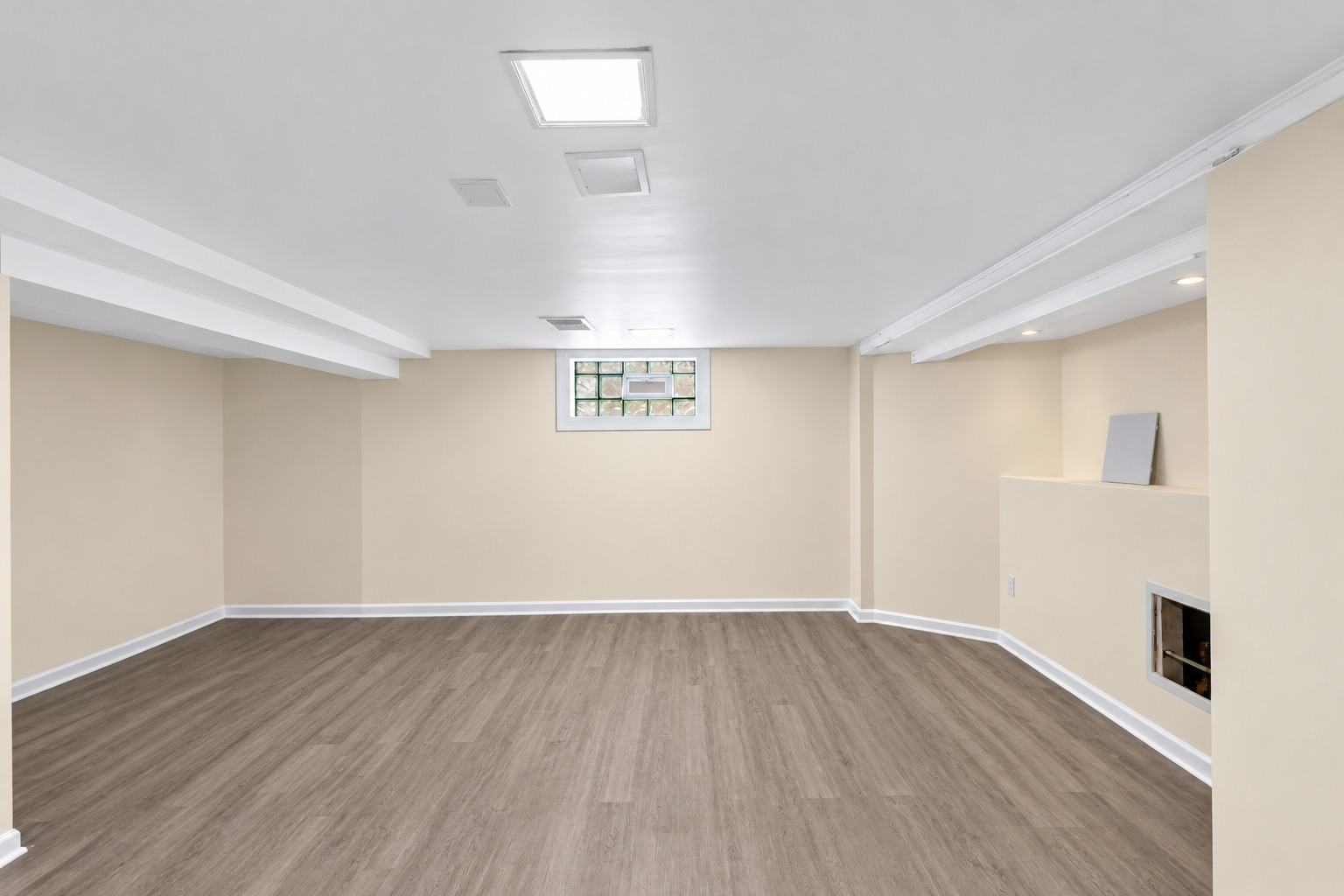 10048 South Rhodes Avenue Chicago, IL 60628 - Photo 24 of 32 Gallery Image 24